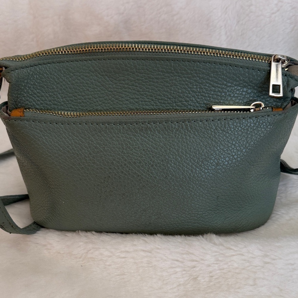 Diana Freneze Green Leather Crossbody Bag – Multi Zip - Picture 5 of 16